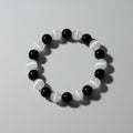 Bracelet with black and white beads 