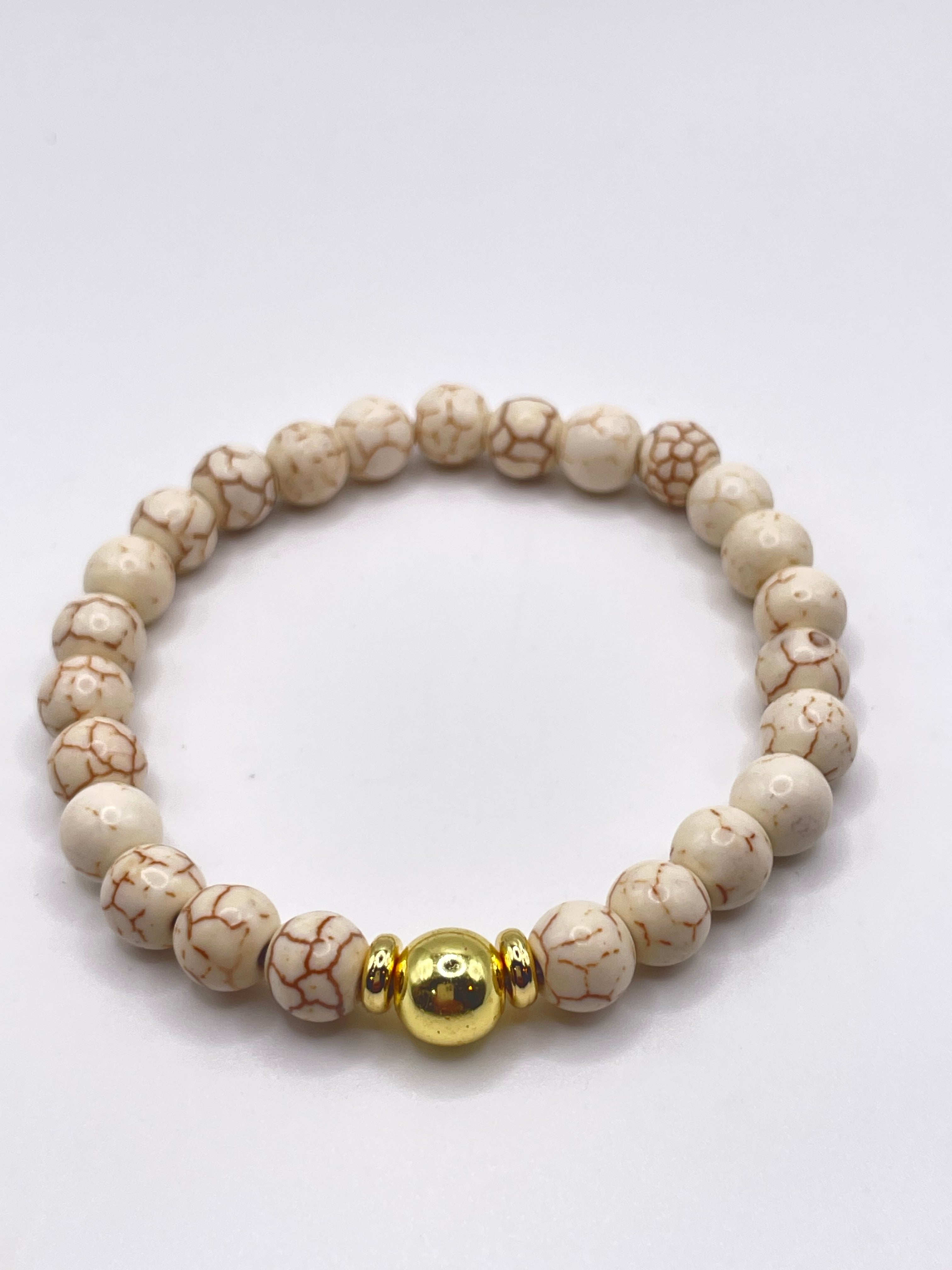 Howlite Bracelet with Gold Spacers – White